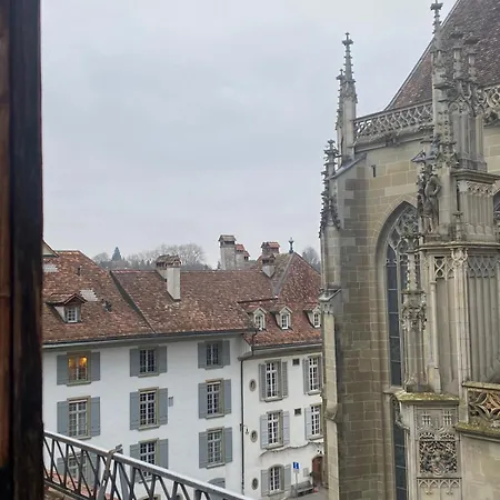 Apartment Historic Cathedral View In The Heart Of 4th Floor - No Lift *