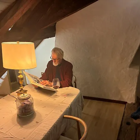 Historic Cathedral View In The Heart Of 4th Floor - No Lift *