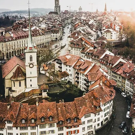 Historic Cathedral View In The Heart Of 4th Floor - No Lift Apartment Bern