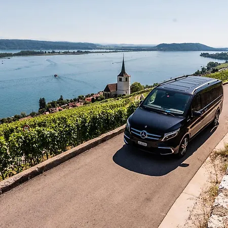 Historic Cathedral View In The Heart Of 4th Floor - No Lift Apartman