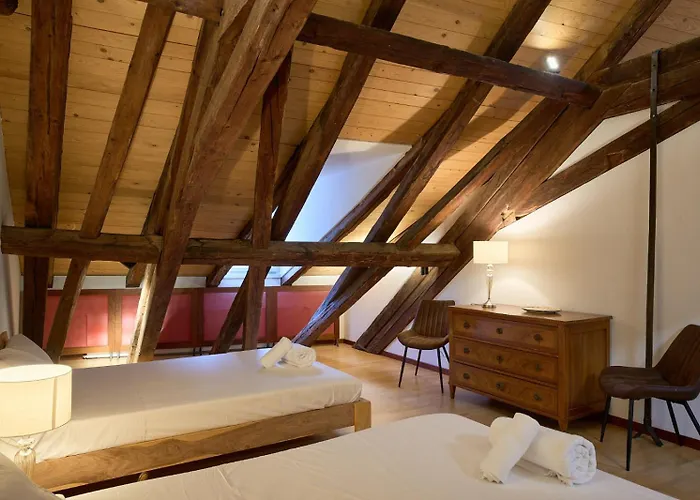 Historic Cathedral View In The Heart Of 4th Floor - No Lift * Bern